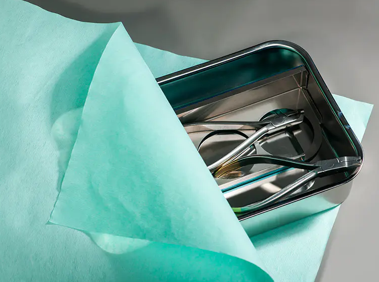 Từ sản xuất đến phòng khám: vai trò của giấy crepe y tế trong chuỗi cung ứng y tế